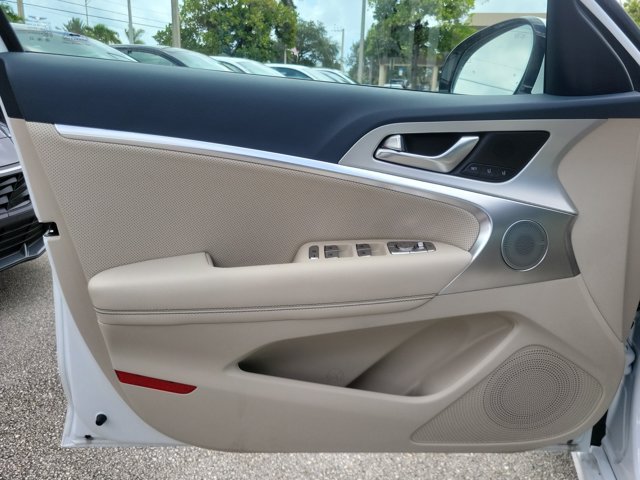 Certified 2026 Genesis G70 2.5T Prestige RWD image 14