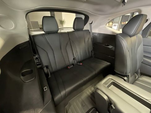 Certified 2025 Acura MDX w/ Technology Package image 25