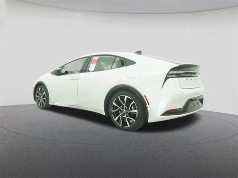 New 2026 Toyota Prius XSE image 21