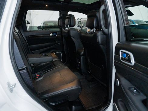 Used 2019 Jeep Grand Cherokee SRT AWD/4WD image 29