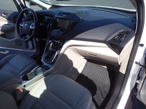 Used 2014 Ford C-MAX Energi SEL w/ Equipment Group 302A image 13