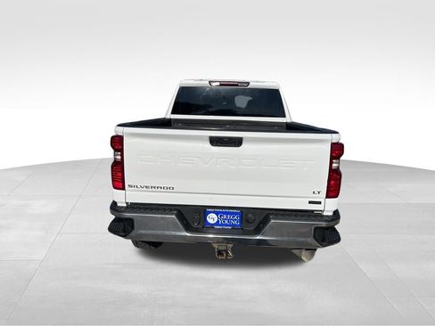 Used 2022 Chevrolet Silverado 2500 LT w/ Convenience Package AWD/4WD image 5