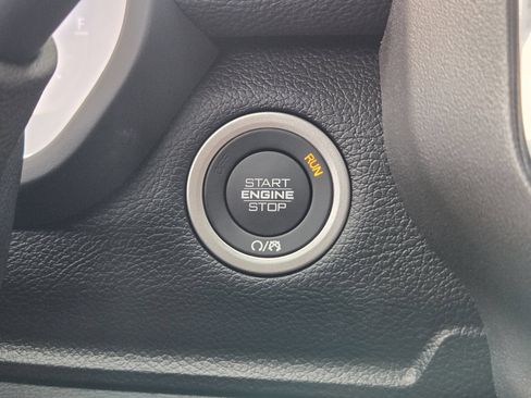 New 2026 RAM 2500 Laramie AWD/4WD image 18