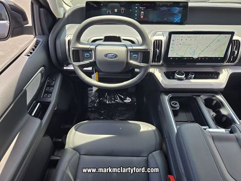 New 2026 Ford Expedition Active RWD image 9