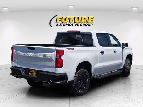 Used 2024 Chevrolet Silverado 1500 LT Trail Boss w/ Protection Package AWD/4WD image 4