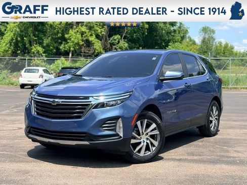 Used 2024 Chevrolet Equinox LT w/ LPO, Floor Liner Package AWD/4WD image 1