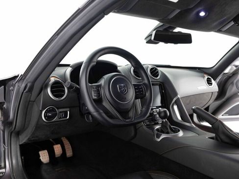 Used 2014 SRT Viper GTS RWD image 22