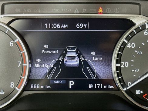 Certified 2023 Nissan Rogue SV w/ SV Premium B Package AWD/4WD image 19