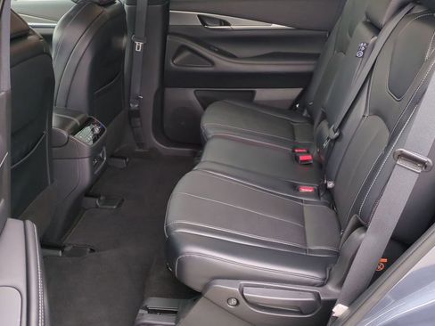 Used 2023 INFINITI QX60 Luxe image 17