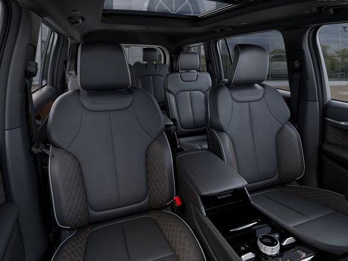 New 2025 Jeep Grand Cherokee L Summit AWD/4WD image 37