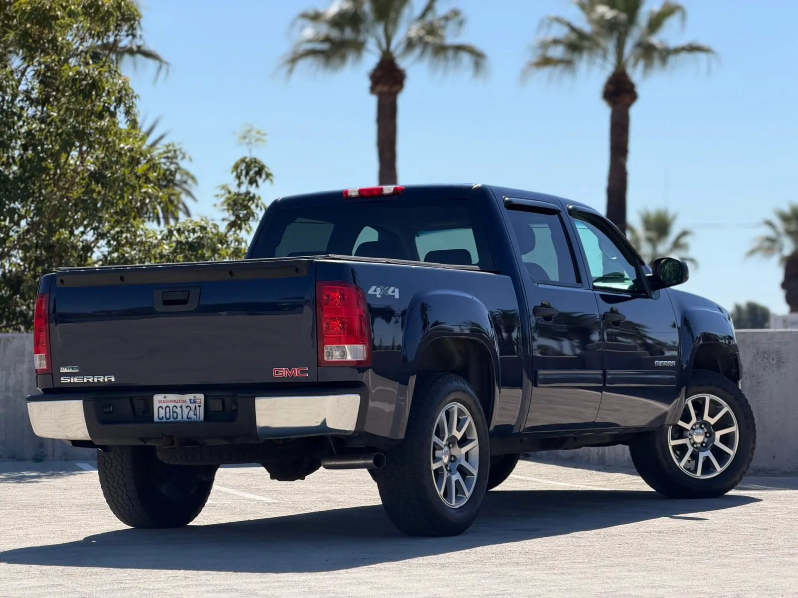 Used 2011 GMC Sierra 1500 SL AWD/4WD image 16