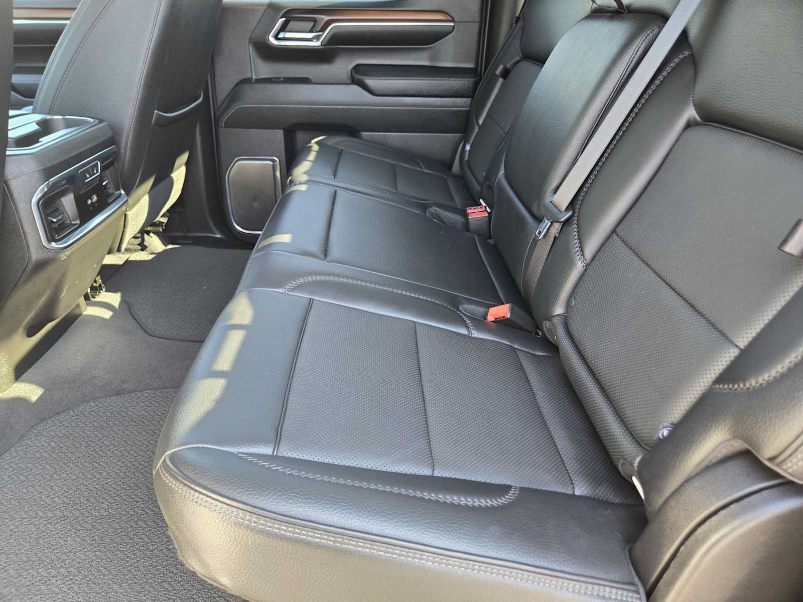 Certified 2024 GMC Sierra 1500 Denali AWD/4WD image 30