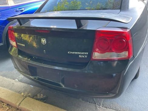 Used 2010 Dodge Charger SXT RWD image 5