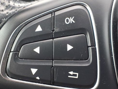 Used 2019 Mercedes-Benz GLA 250 4MATIC image 28