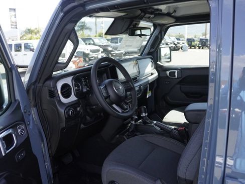 New 2026 Jeep Gladiator Sport AWD/4WD image 19