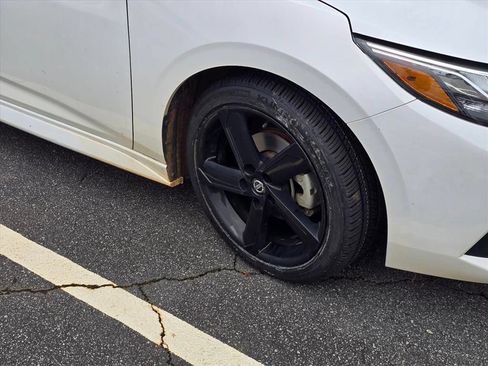 Used 2022 Nissan Sentra SR w/ Midnight Edition FWD image 19