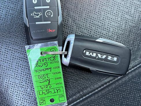 Used 2019 RAM 2500 Laramie AWD/4WD image 18