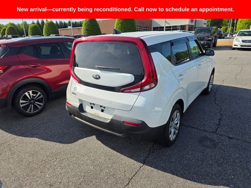 Used 2020 Kia Soul LX FWD image 3