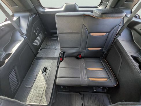 Used 2023 GMC Yukon AT4 w/ Technology Package image 33