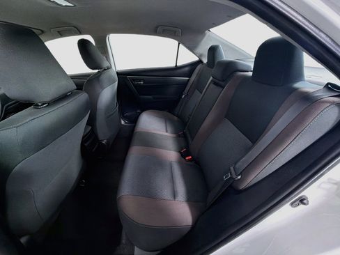 Used 2018 Toyota Corolla LE FWD image 26