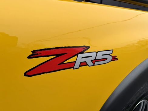 Used 2002 Chevrolet S10 Pickup LS w/ ZR5 Appearance Pkg image 21