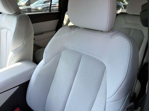 New 2026 Jeep Cherokee Laredo AWD/4WD image 10