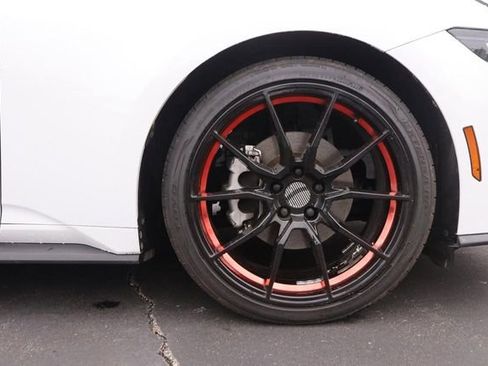 Used 2025 Ford Mustang Coupe RWD image 22