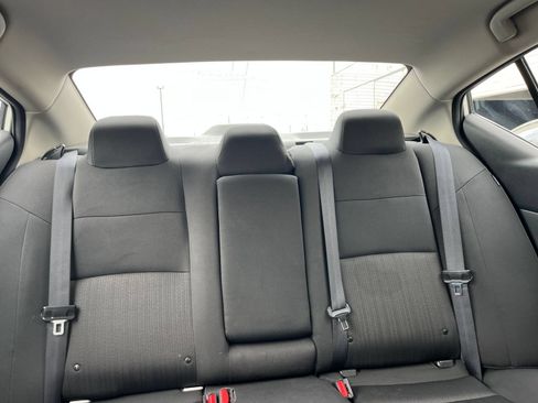 Used 2025 Nissan Altima 2.5 SV FWD image 34