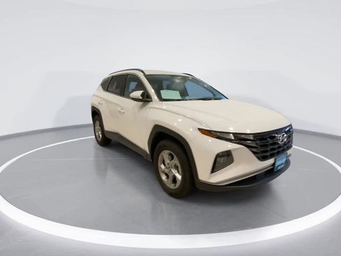 Used 2024 Hyundai Tucson SEL image 2