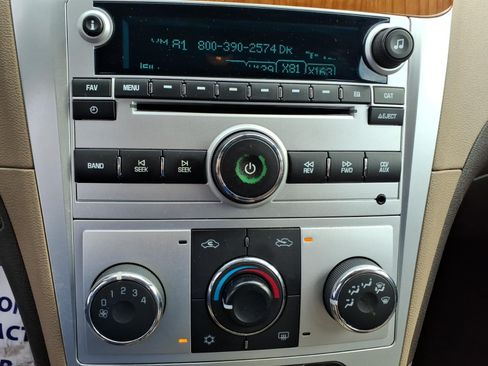 Used 2010 Chevrolet Malibu LT w/ Power Convenience Package FWD image 9