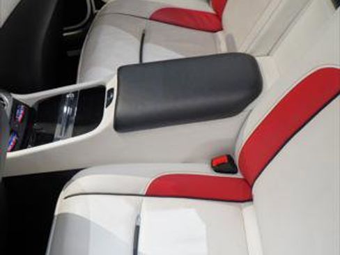 Used 2017 Rolls-Royce Dawn Standard image 29