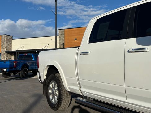 Used 2022 RAM 2500 Laramie image 3