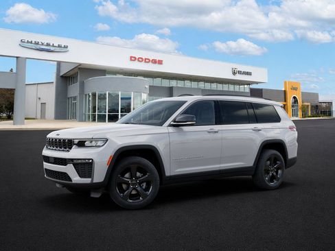 New 2026 Jeep Grand Cherokee L Limited w/ Limited Altitude Package AWD/4WD image 2