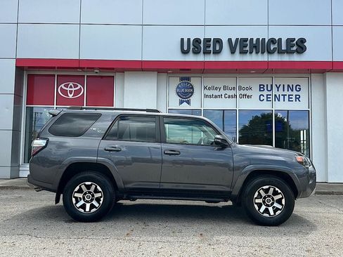 Certified 2023 Toyota 4Runner TRD Off-Road Premium w/ Off Road Premium Plus Package AWD/4WD image 8