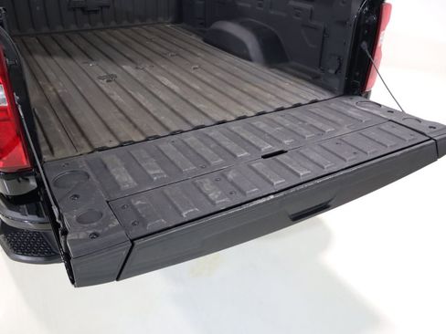 Used 2023 Chevrolet Silverado 2500 LTZ w/ LTZ Plus Package image 18