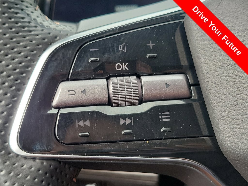 Used 2024 Nissan Ariya FWD image 5