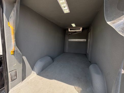 Used 2023 Ford E-Transit Medium Roof w/ Interior Upgrade Package RWD image 17