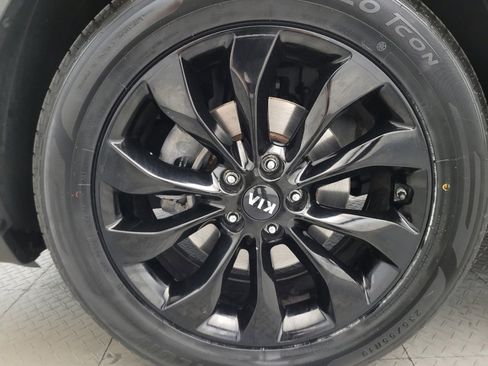 Used 2020 Kia Sorento S FWD image 31