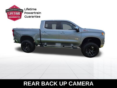 Used 2023 Chevrolet Silverado 1500 LTZ w/ Z71 Off-Road Package AWD/4WD image 7