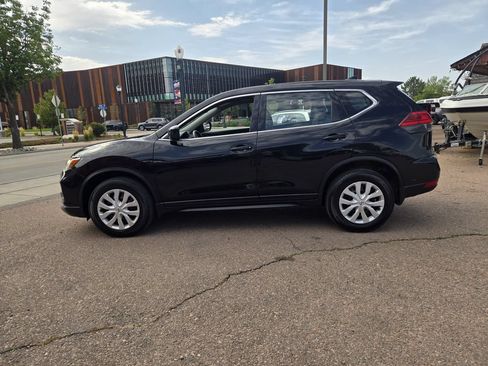 Used 2017 Nissan Rogue S AWD/4WD image 6