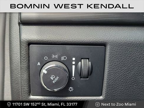 Used 2021 Jeep Grand Cherokee Laredo X image 24