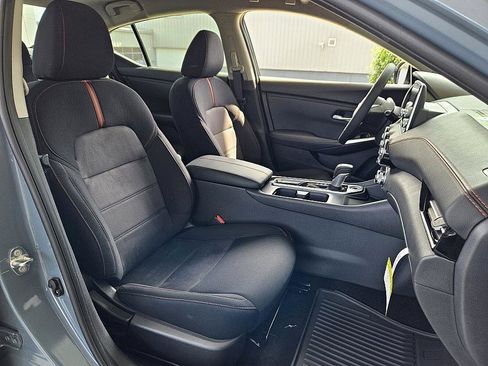 New 2025 Nissan Sentra SR image 16