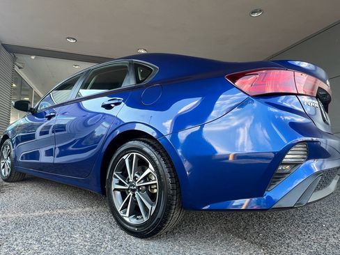 Used 2023 Kia Forte LXS image 6