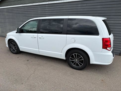 Used 2019 Dodge Grand Caravan GT FWD image 25