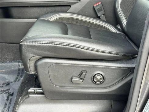Used 2025 RAM 1500 RHO AWD/4WD image 17