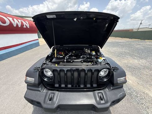 Used 2022 Jeep Wrangler Unlimited Sport AWD/4WD image 26