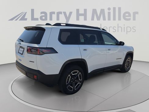 New 2026 Jeep Cherokee Laredo AWD/4WD image 5