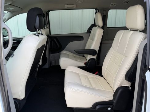 Used 2015 Dodge Grand Caravan SE w/ Quick Order Package 29E SE FWD image 27