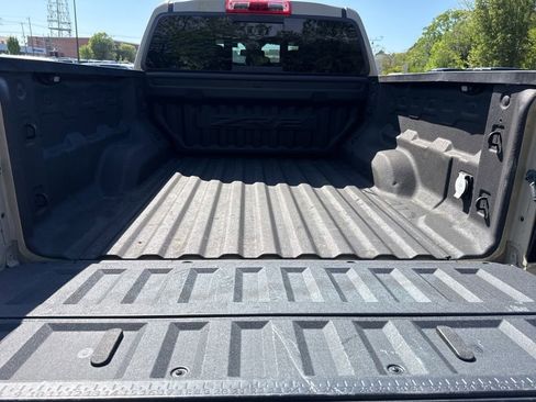 Used 2024 Chevrolet Colorado ZR2 w/ Technology Package AWD/4WD image 48