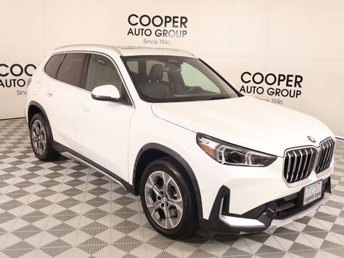Used 2025 BMW X1 xDrive28i AWD/4WD image 1